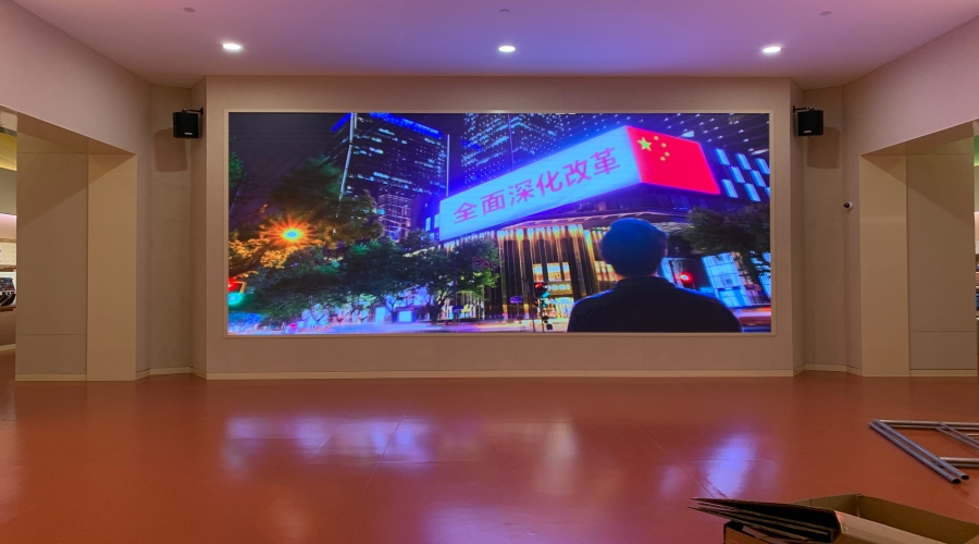 小间距LED显示屏